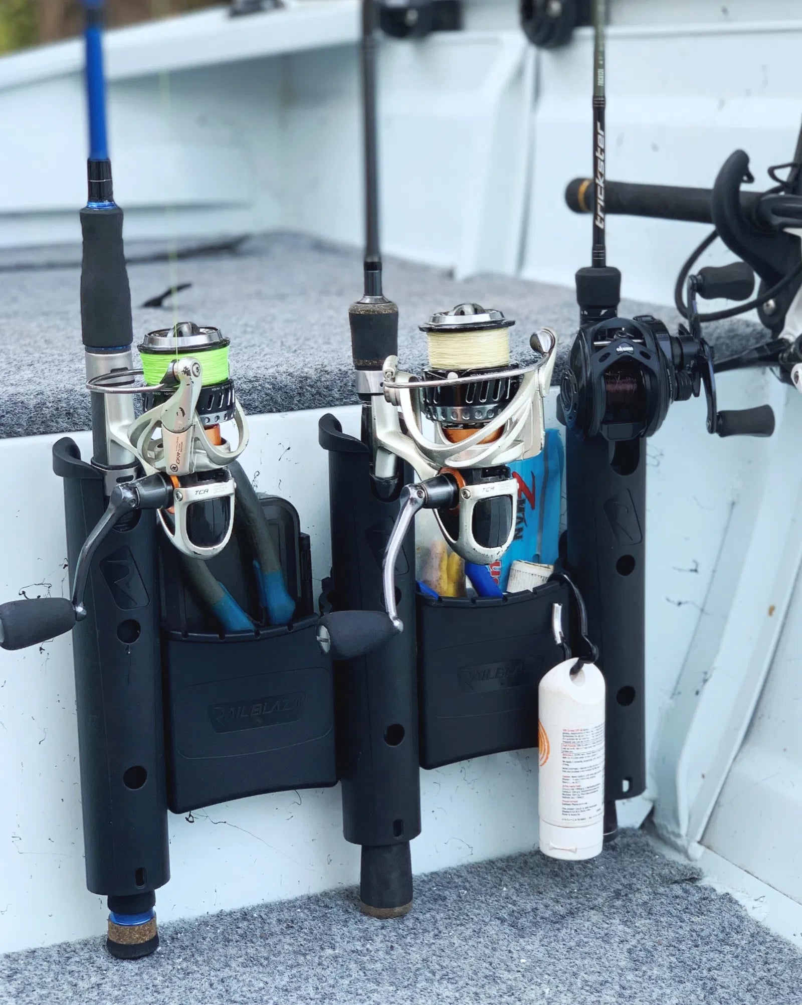 Railblaza RODSTOW háromszoros bottartó, falra szerelhető